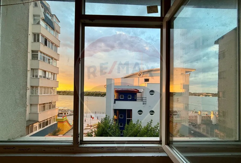 Apartament 2 camere de vanzare Faleza Tulcea/ Balcon 14mp