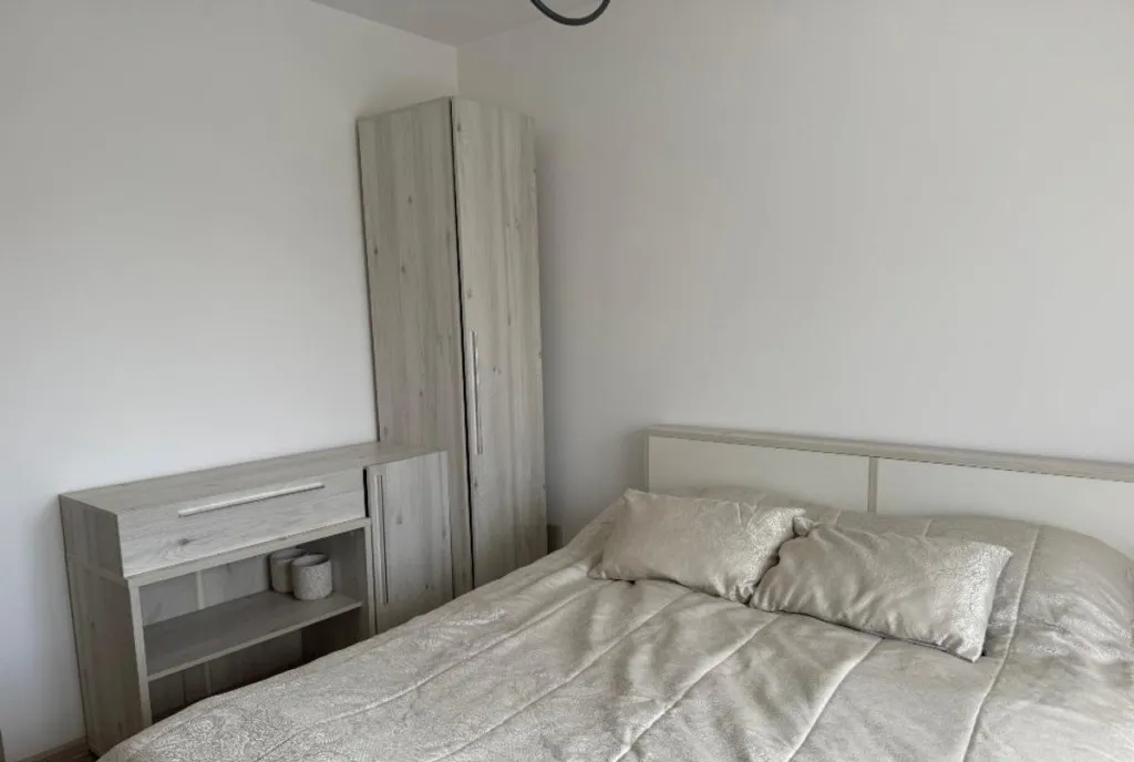 Apartament 2 camere Mobilat si utilat complet Loc de p