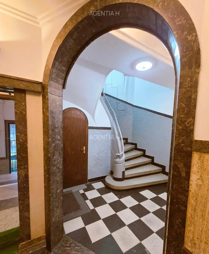 Magheru Ambasada Angliei str Pitar Mos Garsoniera etaj 4/6 mobilata RS1