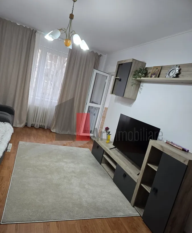 Sos Berceni Aparatorii Patriei vanzare apartament decomandat 3 camere