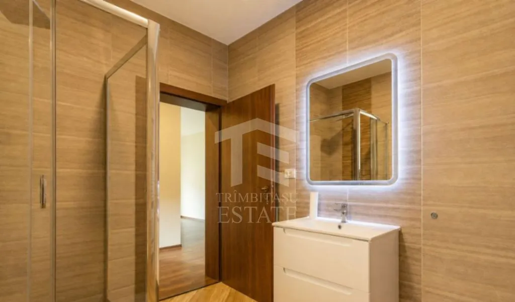 Casa 5 camere Teren generos Curte Gradina Biled