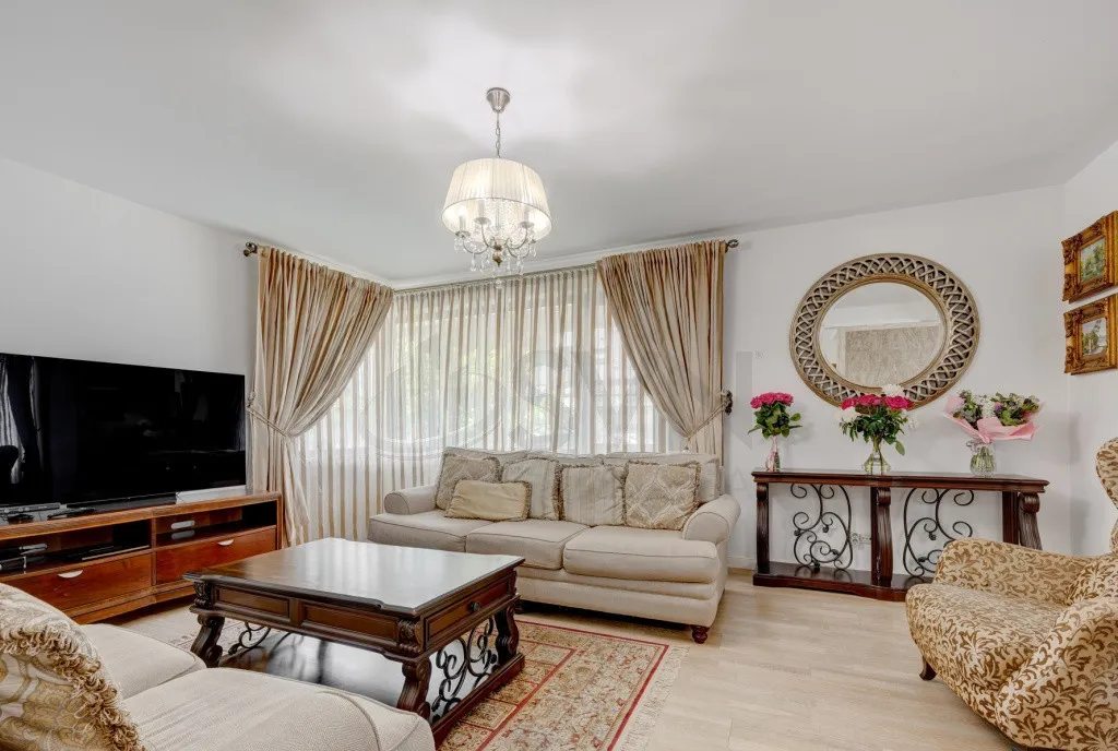 Apartament 4 camere l Terasa 52 mp l Floreasca