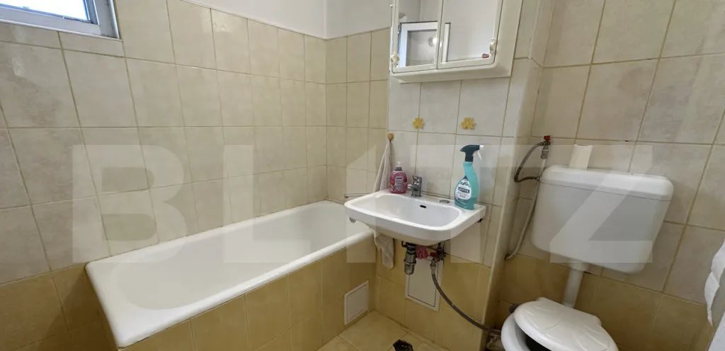 Apartament cu 3 camere decomandate Iosia