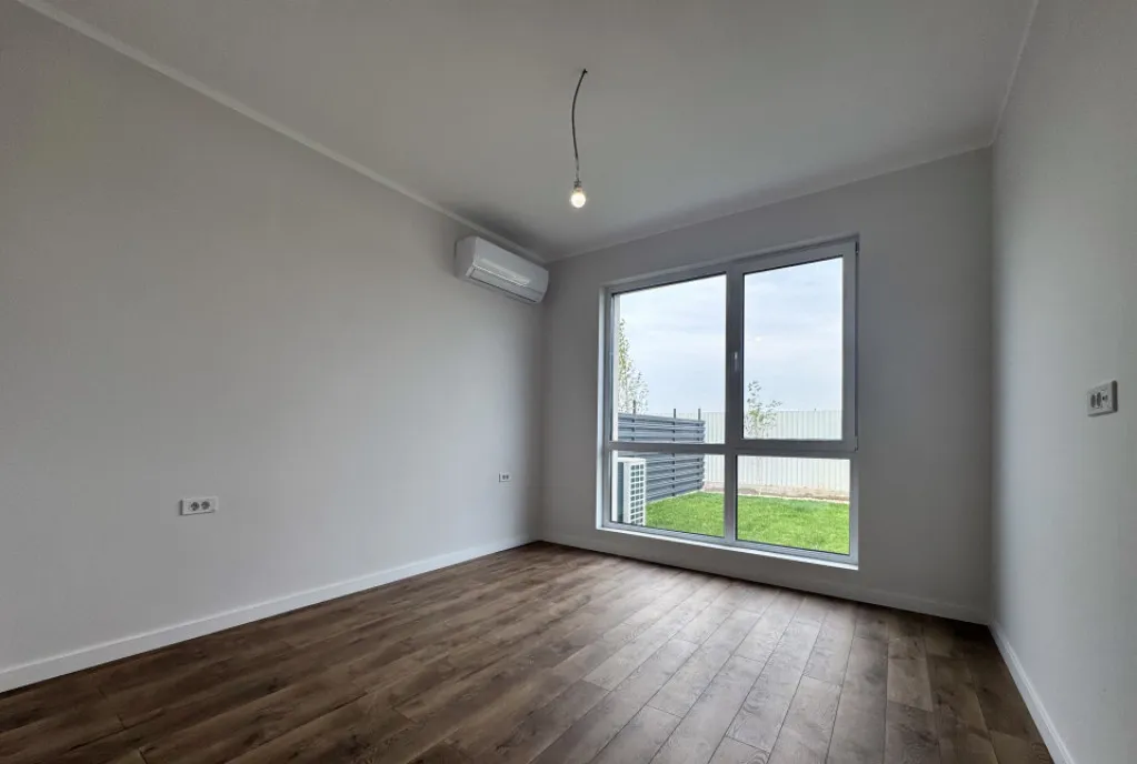 Casa individuala 4 camere curte si acces privat Domnesti