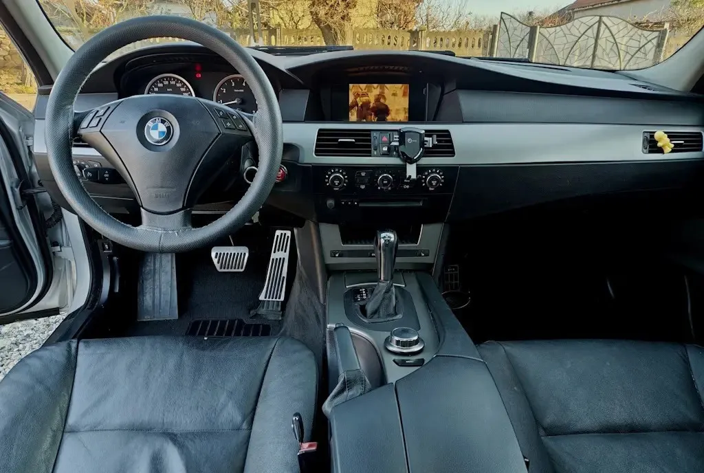 BMW 523i la cheie 5 200 eur