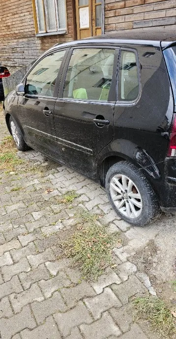 Volkswagen Polo 9N motor 1 4 cm3 pe 2 100 eur