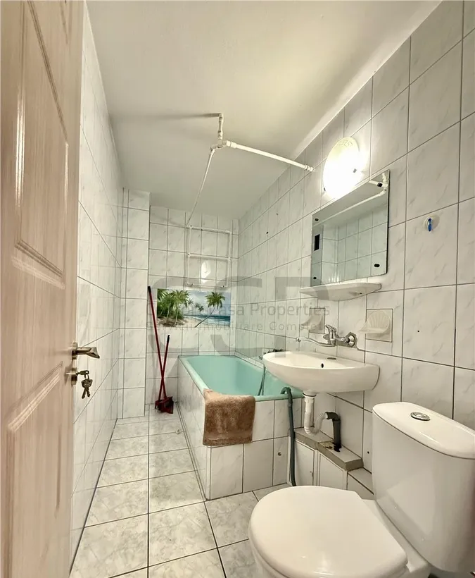 Decebal Piata Muncii metrou apartament 2 camere modern bloc anvelopat