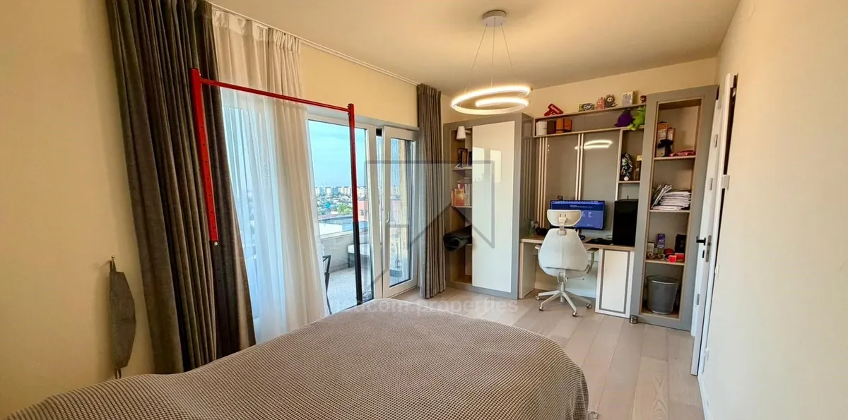 Vasile Lascar duplex premium 4 camere terase panoramice 4 locuri de parcare