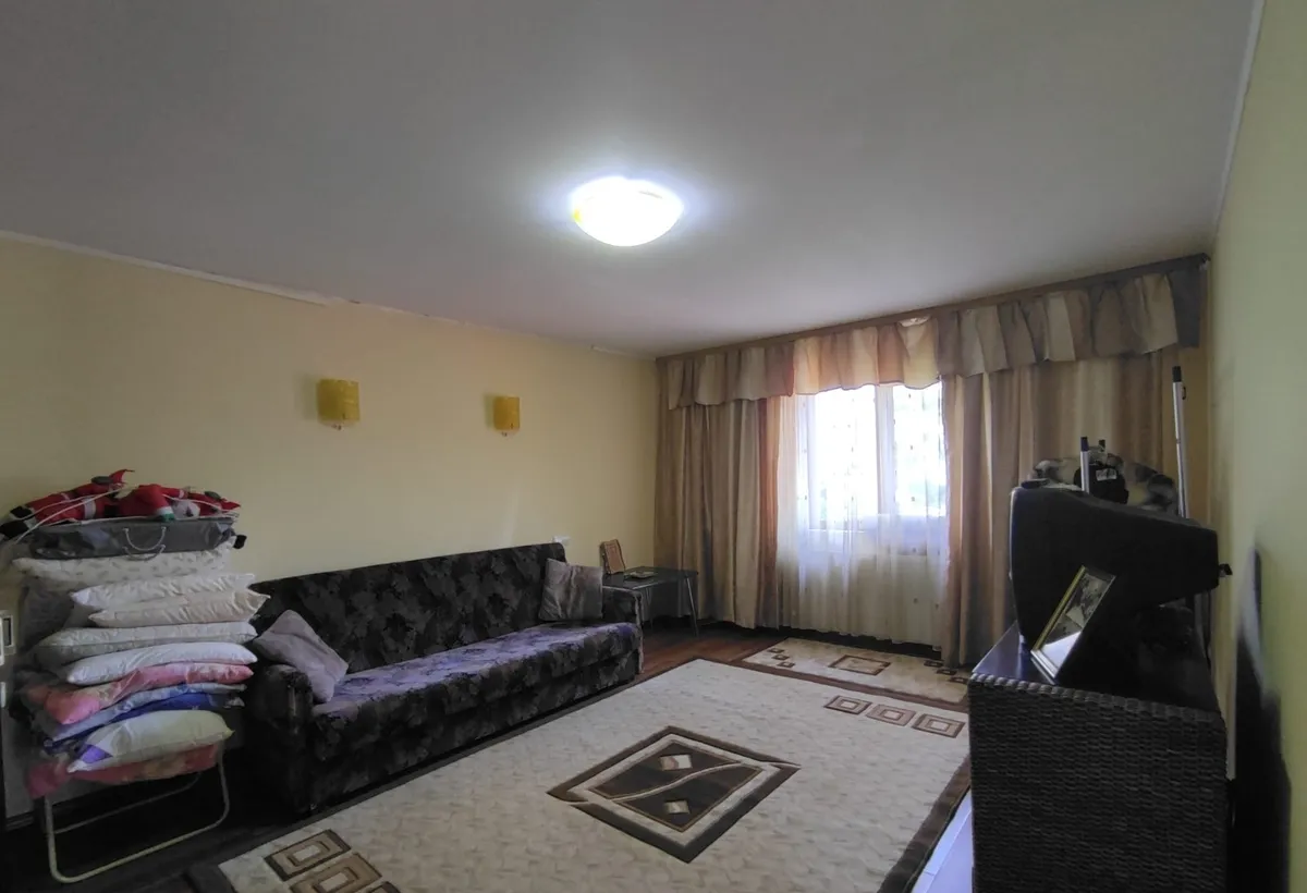 Comuna Curcani jud Calarasi vanzare casa 5 camere teren 1320 mp