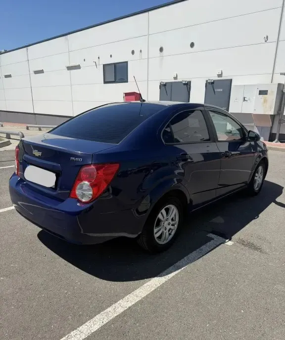 Chevrolet Aveo 1 4 4 000 eur