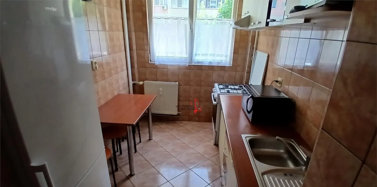 Avrig Iancului chirie 2 camere bloc 79