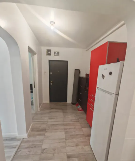 Apartament 3 Camere far Constanta Decomandat Renovat