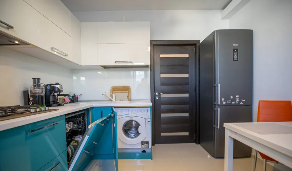 Apartament 3 Camere Faleza Nord Constanta Mobilat si Uti
