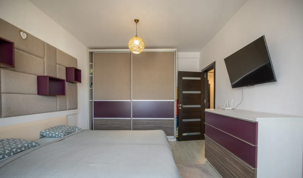 Apartament 3 Camere Faleza Nord Constanta Mobilat si Uti