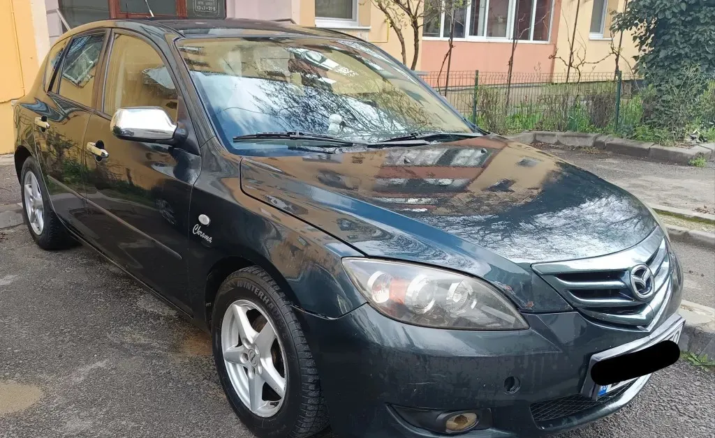 Mazda 3 an 2006 700 eur