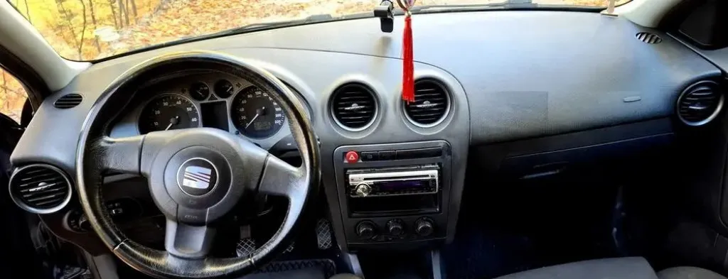 Seat Ibiza an 2007 1 800 eur