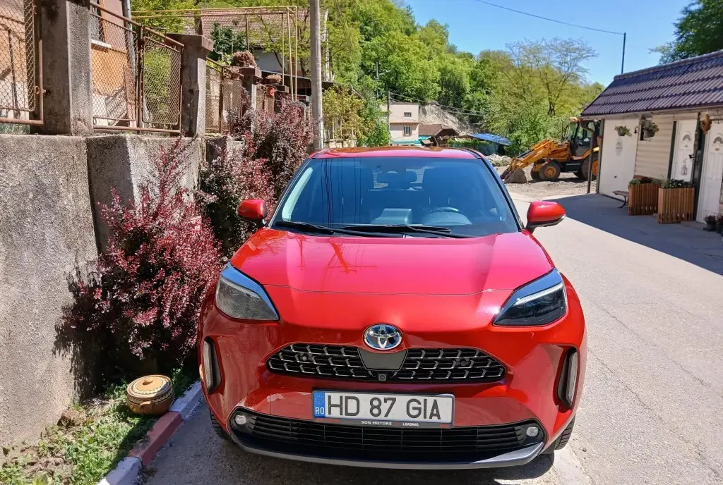 Toyota yaris cross 26 000 eur