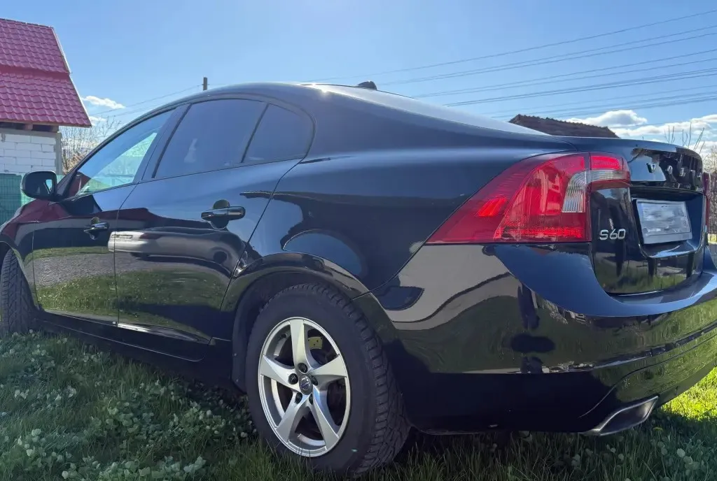 Volvo S60 2015 2 0 10 200 eur