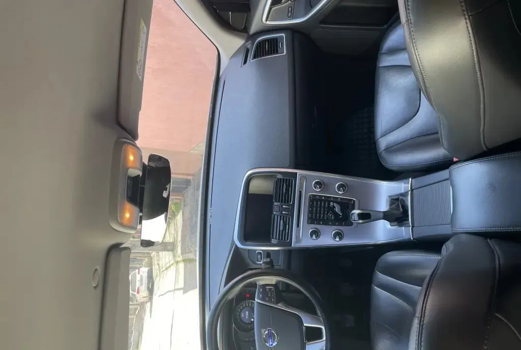 Volvo xc 60 d4 2017 13 950 eur