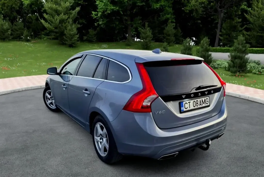Volvo V60 D4 190cp 2018 icirc ntretinuta 8 500 eur