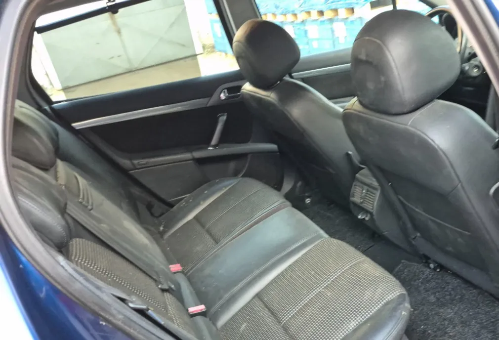 Peugeot 407 2 0 hdi automatic 136cp 16v primul proprietar in Rom acirc nia 1 675 eur