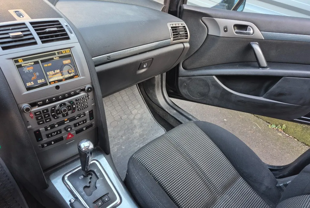 Peugeot 407 2 0hdi Automatik 136cp 16v primul proprietar in Rom acirc nia 2 175 eur