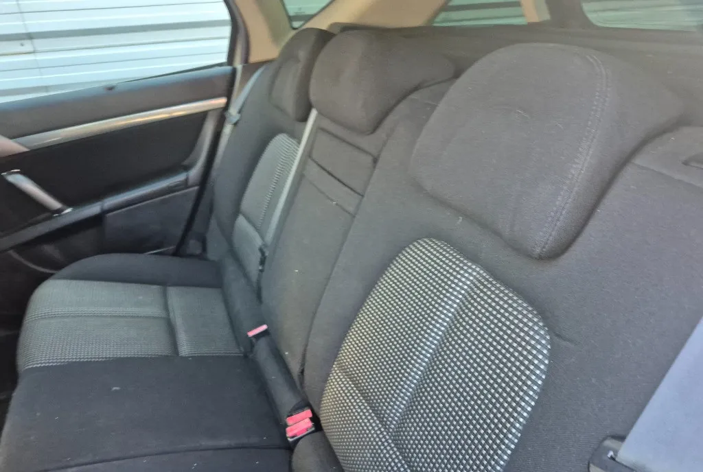 Peugeot 407 2 0hdi Automatik 136cp 16v primul proprietar in Rom acirc nia 2 175 eur