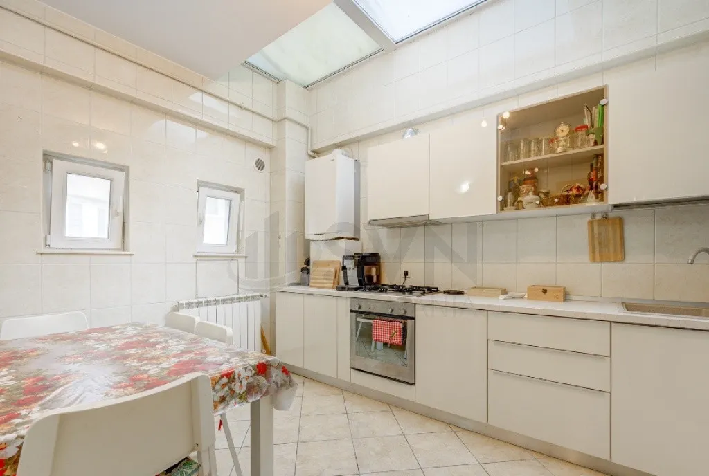 Apartament 4 Camere I Calea Floreasca I Garaj Subteran