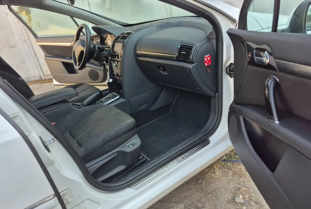 Peugeot 407 2 0Hdi 163cp 16v Euro5 Automatik primul proprietar in Rom acirc nia 3 575 eur