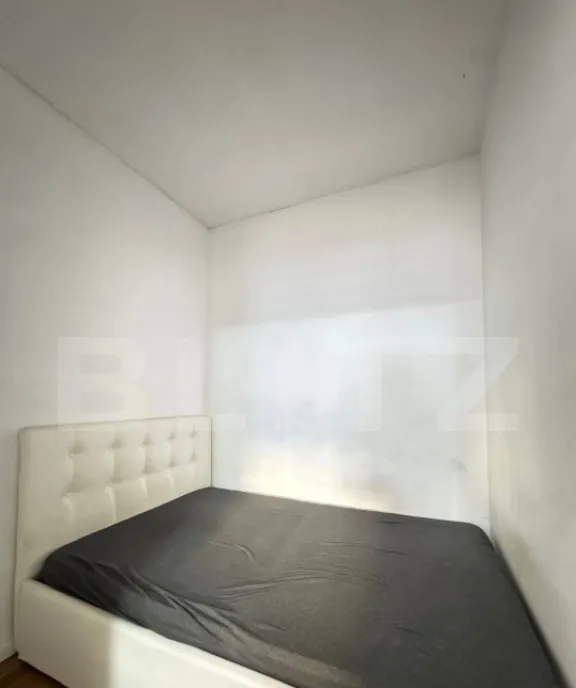 Apartament de vanzare 45 mp parcare balcon zona Poligonu