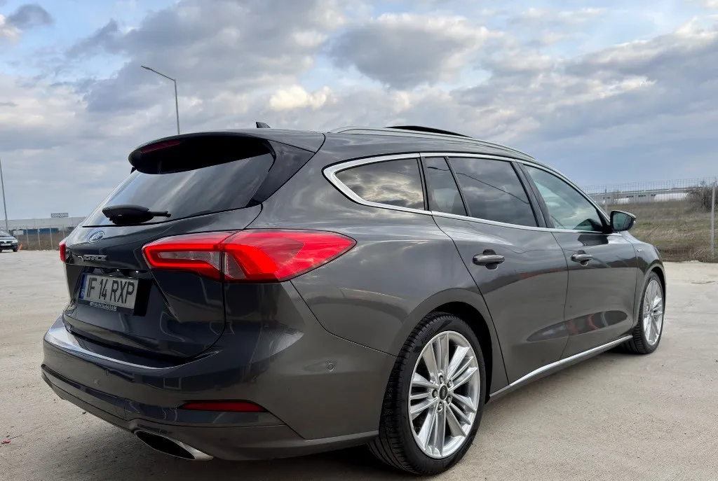 Ford Focus Vignale inmatriculat 2026 2 0d/150cp cutie automata plafon panoramic 9 700 eur