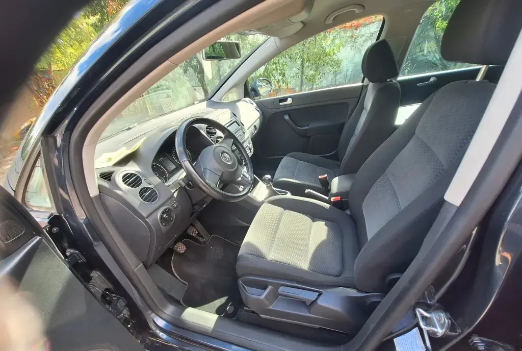 VW Golf 6 Plus an 2010 3 600 eur