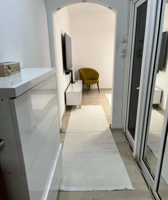Apartament 2 camere transformat in 3 Tomis Plus