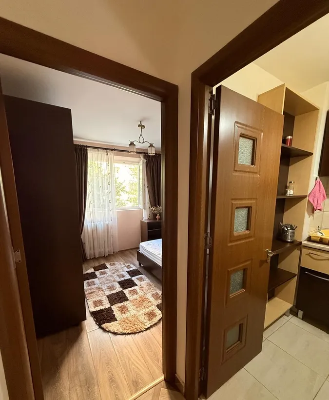 Doamna Ghica 2 camere decomandat plan retras 5 min parc Plumbuita