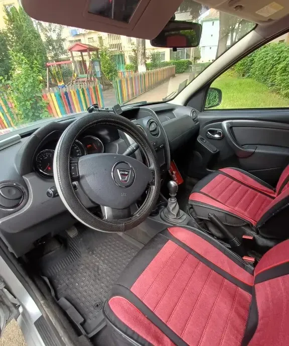 Dacia Duster 2016 1 2 144000 km 10 000 eur