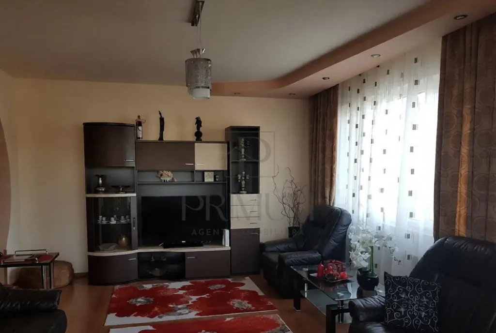 Tipografilor 3 cam decomandat 2 bai boxa centrala/