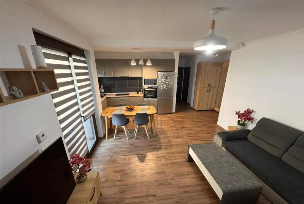 Soarelui 3 cam decomandat 2 bai 2 balcoane anvelop