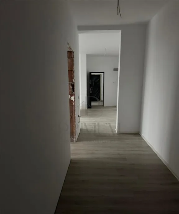 Plopi 3 cam etj 2 2 bai inclazire pardoseala bloc