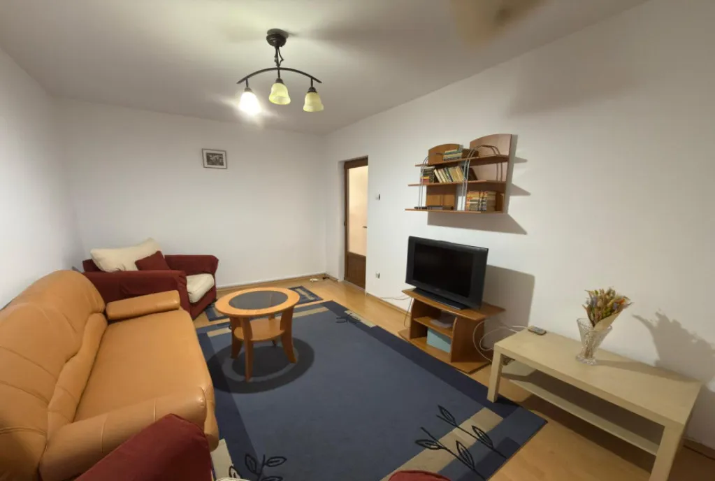 Apartament 4 camere Piata Mihai Viteazu 77mp