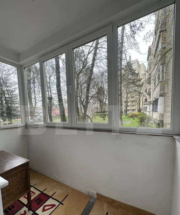 Apartament 3 camere decomandat - Tudor zona excelenta