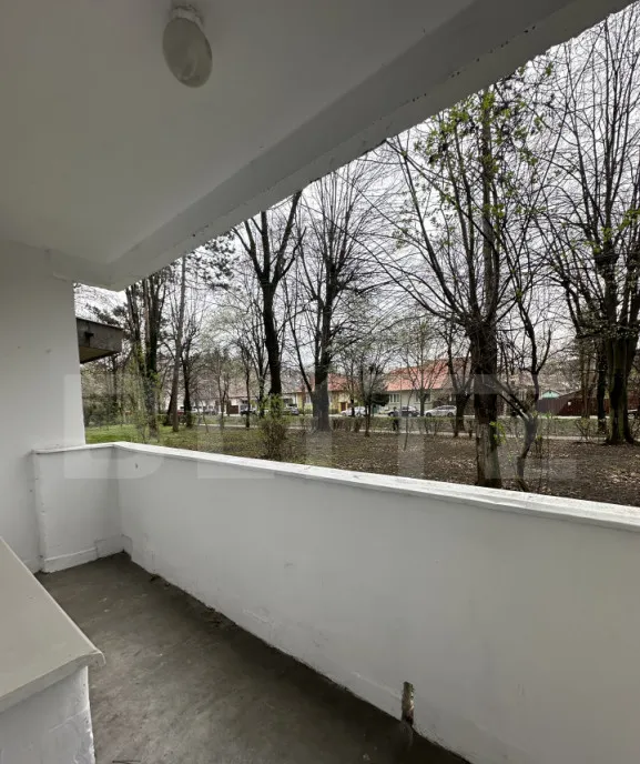 Apartament 3 camere decomandat - Tudor zona excelenta