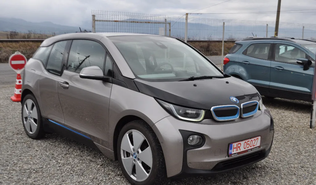 Bmw i3 basis 22kwh -full electric 9 850 eur