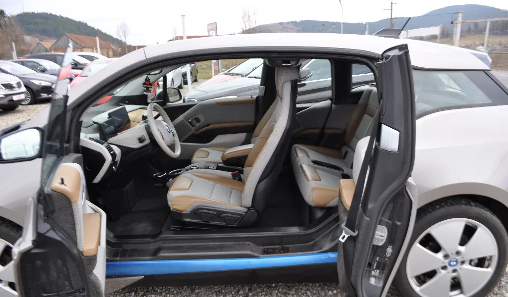 Bmw i3 basis 22kwh -full electric 9 850 eur
