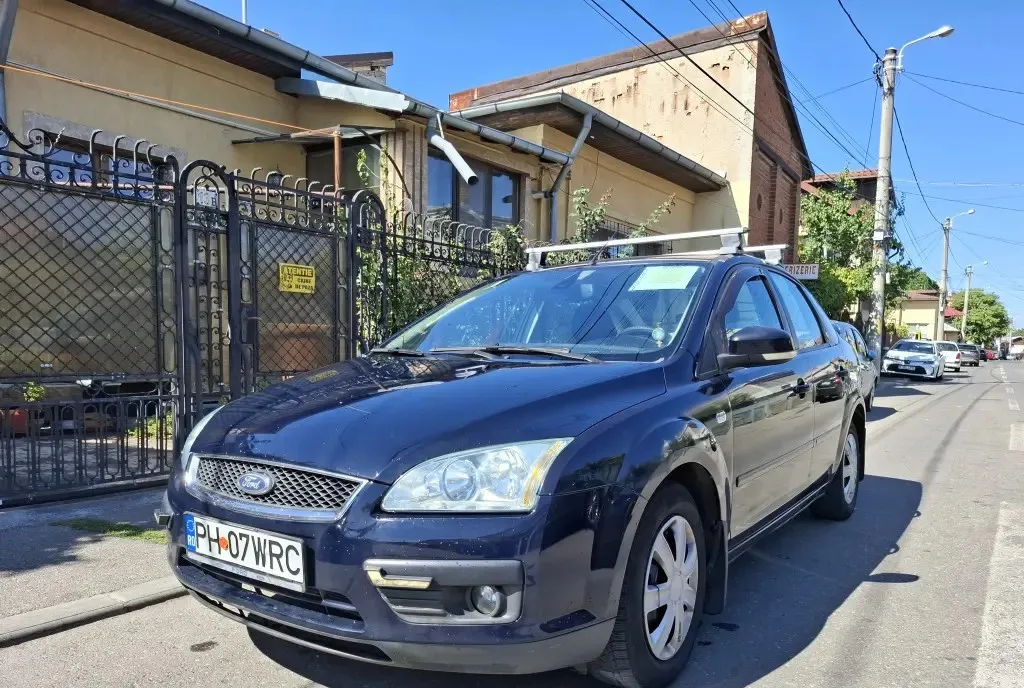 Ford Focus MK2 GHIA 1 800 eur
