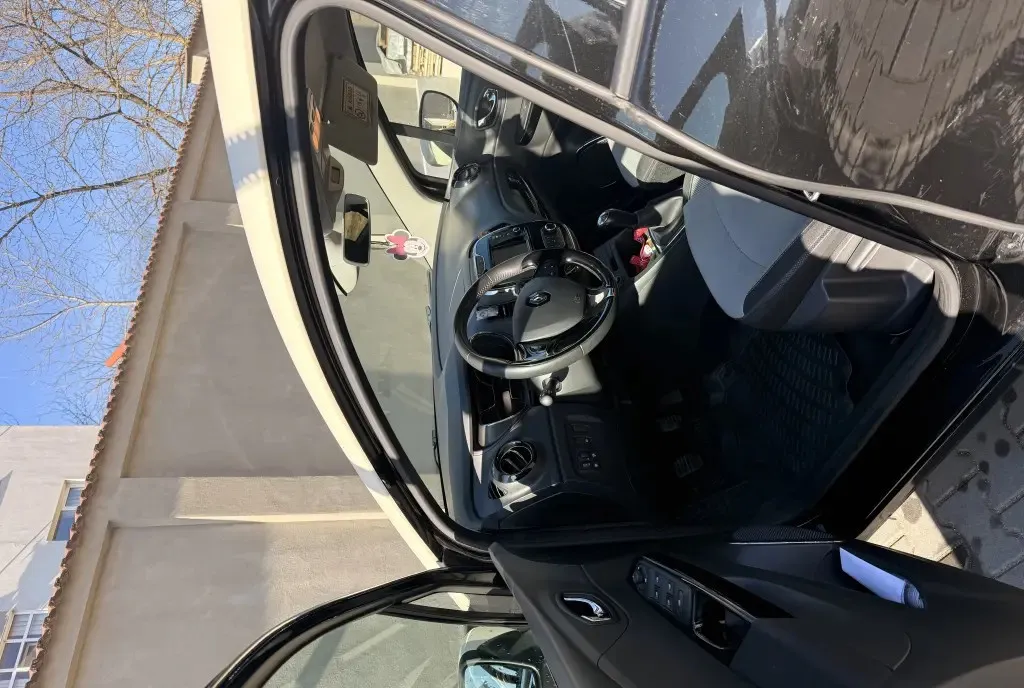 Renault Captur autoturism 8 199