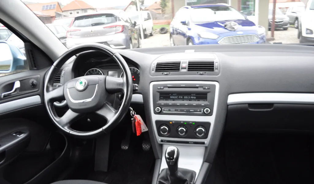 Skoda Octavia 1 6Tdi 5 550 eur