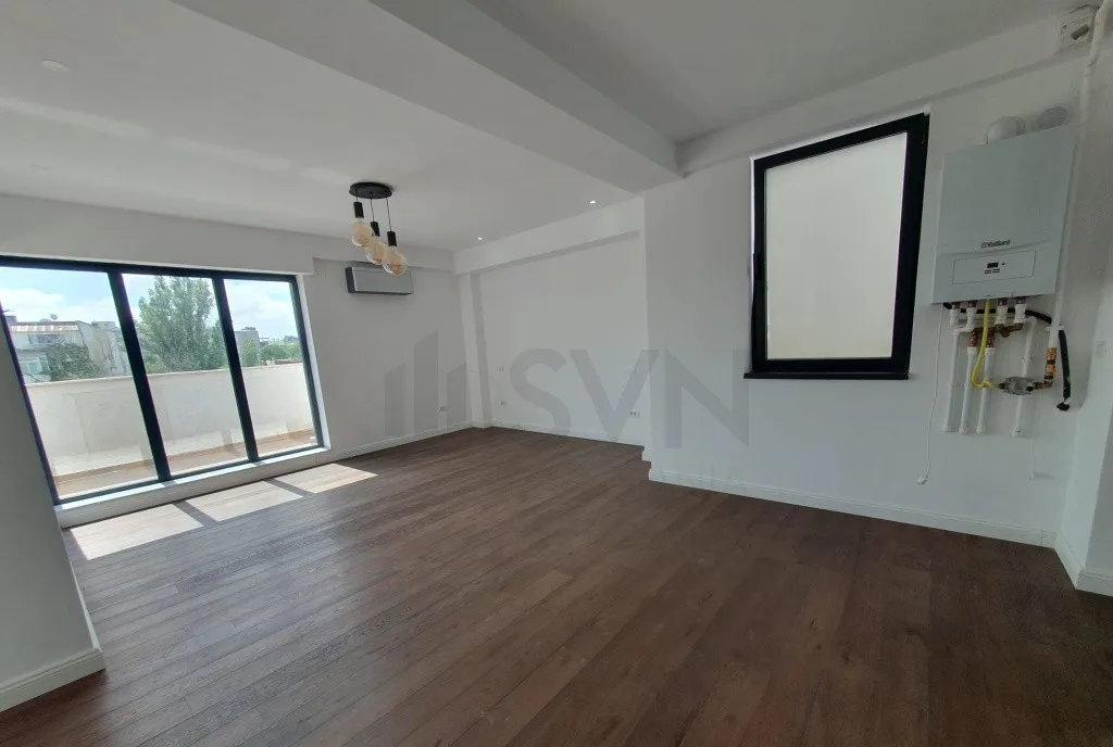 Apartament 3 Camere si gradina de 45mp Aviatiei Park