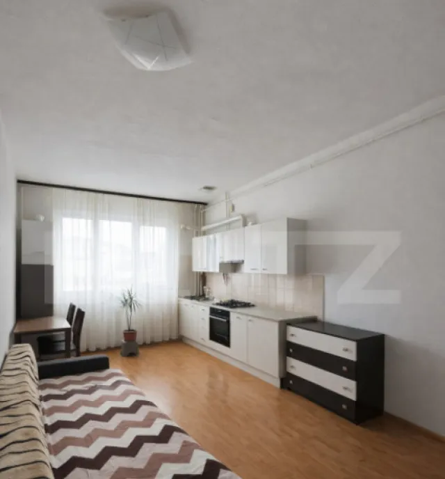 Apartament 2 camere etaj intermediar cu parcare Dambul R