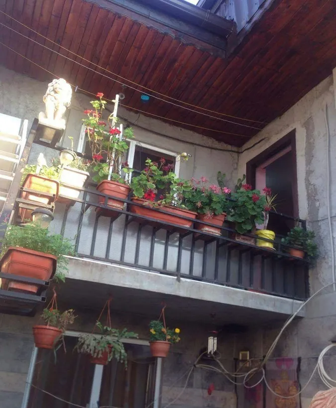 Casa in sistem P 1 cu doua apartamente cu intrari separate in Bragadiru