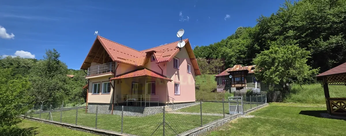 Vila de vanzare in Breaza Nistoresti cu 7068 mp